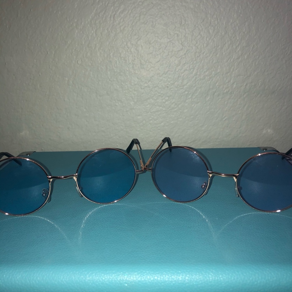 2 pack of blue & purple circle sun glasses!!